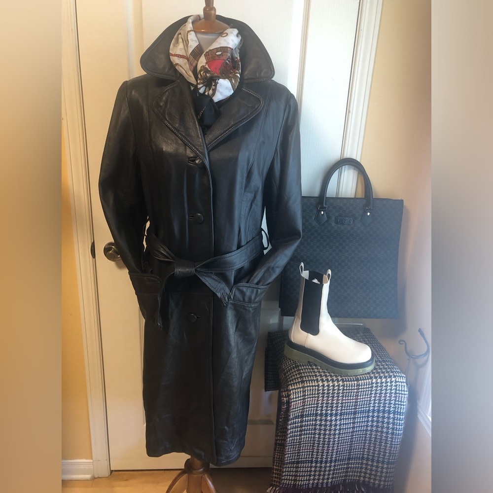 Amazing Vintage dark brown genuine soft leather jacket / trench-coat